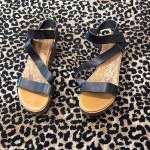 Elegant Black Platform Sandals